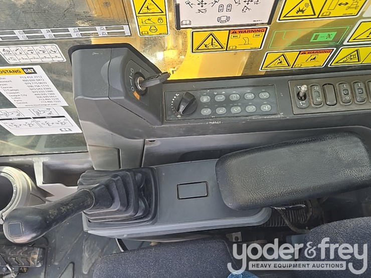 2017-caterpillar-336fl-image-108