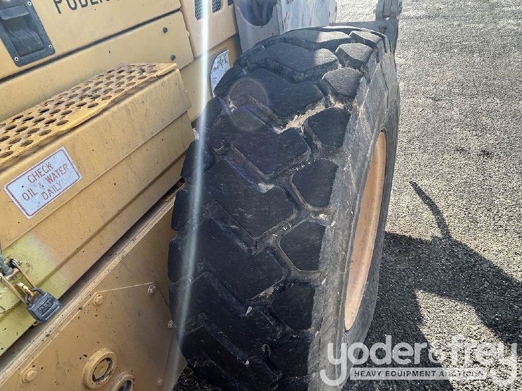 2008-volvo-g940-image-17