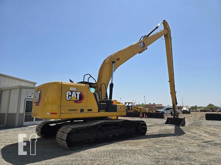2020-caterpillar-326-image-3
