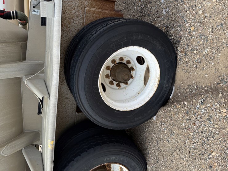 2009-heil-trailer-image-3