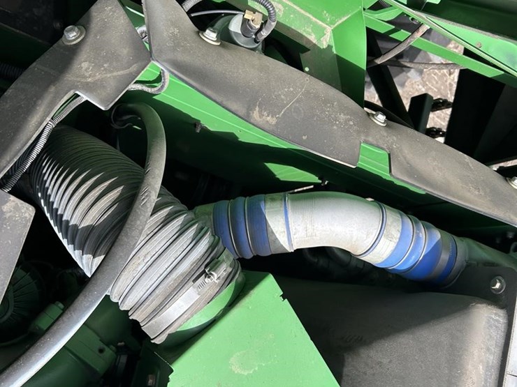 2012-john-deere-s690-image-58