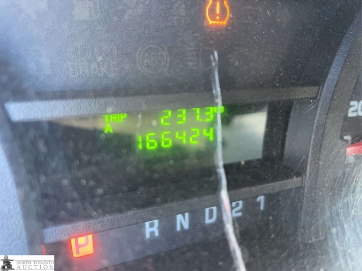 2011-ford-cargo-image-12