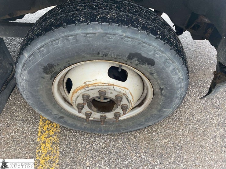 2017-ford-f350-image-21