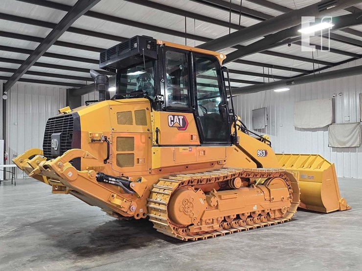 caterpillar-953-image-3