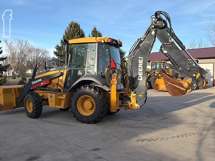 2023-deere-320-p-tier-image-4