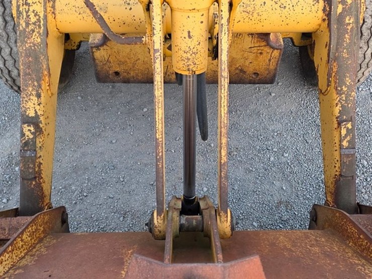 1995-john-deere-310d-image-45