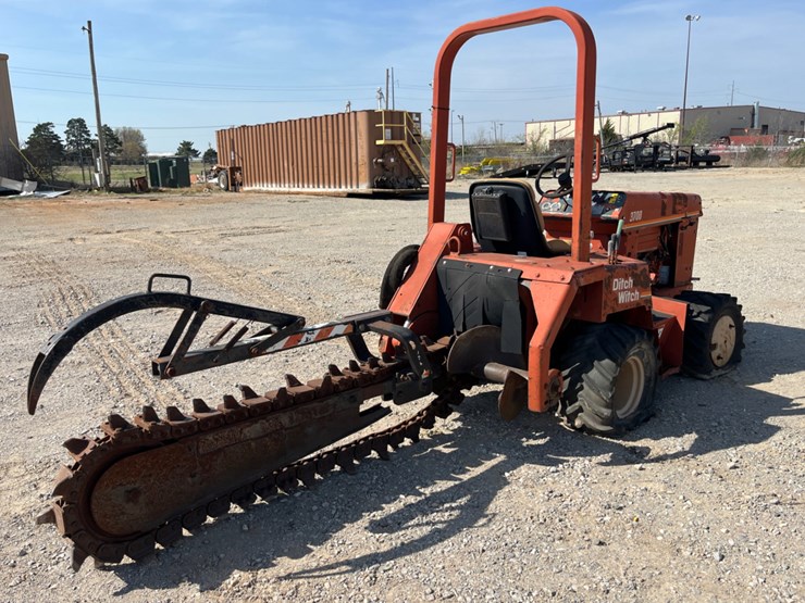ditch-witch-3700-image-5