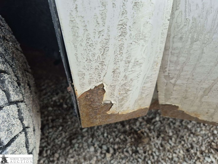 2013-chevrolet-silverado-1500-image-19