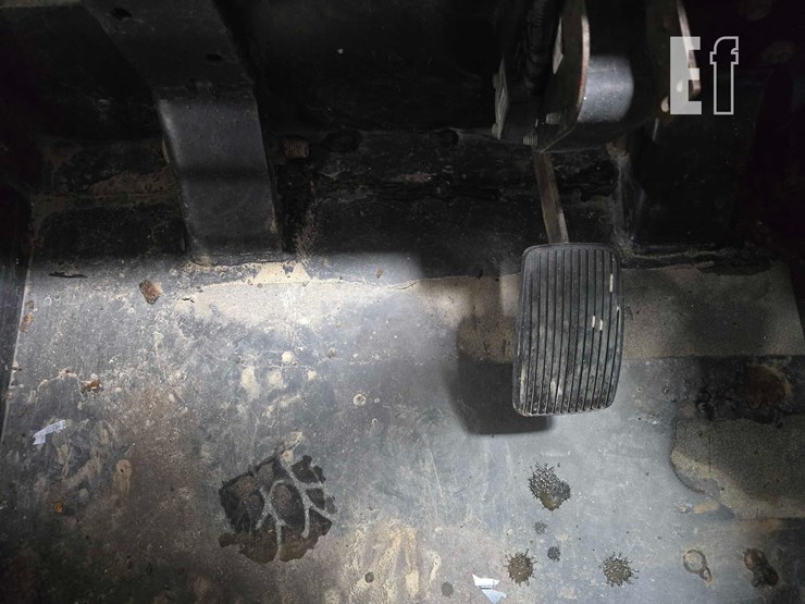 2020-jcb-3ts-8t-image-15