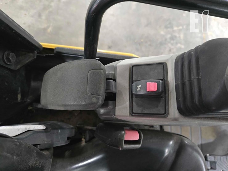 2021-caterpillar-301.8-image-20