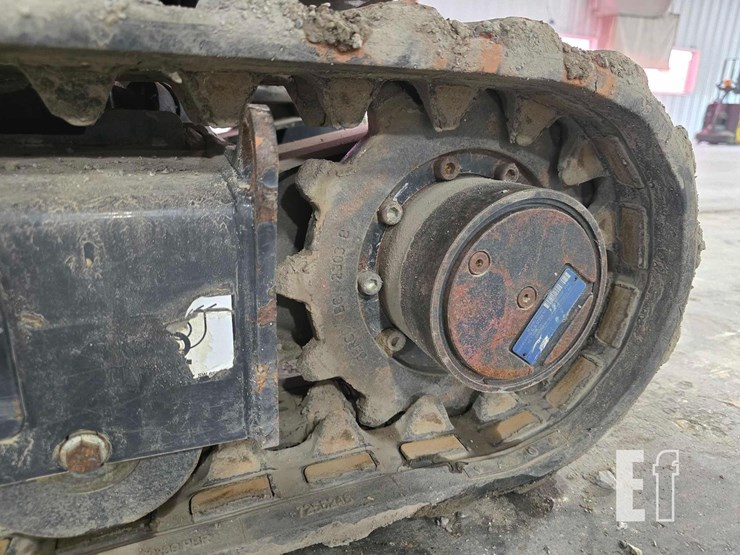 2022-bobcat-e10-image-29