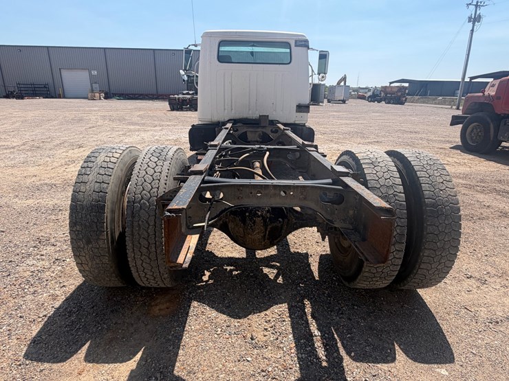 1990-international-4900-image-5