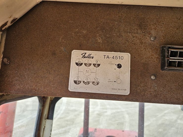 allis-chalmers-440-image-37