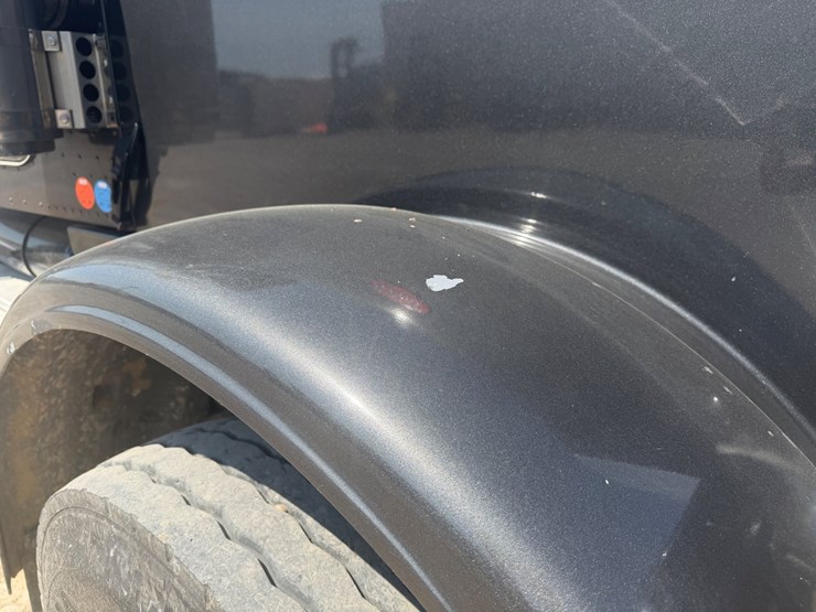 2009-peterbilt-367-image-9