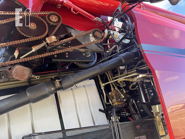 2008-case-ih-8010-image-11