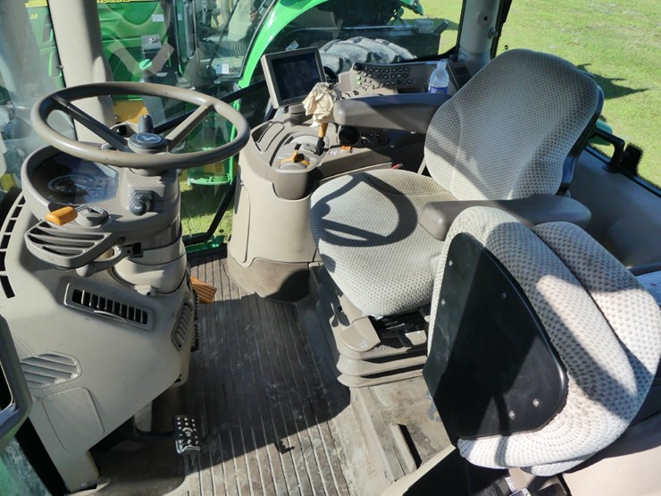 2021-john-deere-6130r-image-11