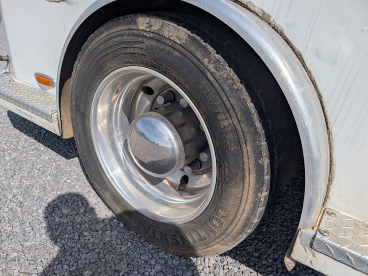 2005-chevrolet-kodiak-c4500-image-11