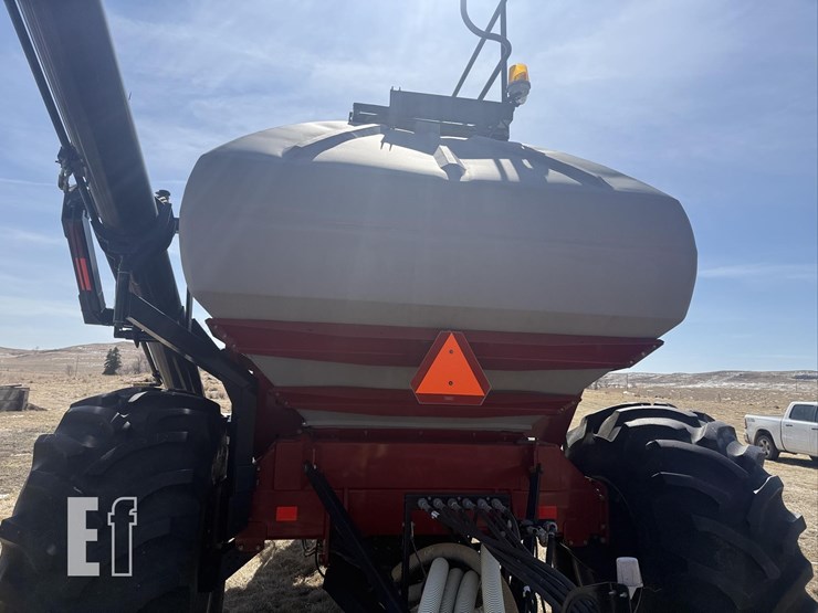 2011-case-ih-3430-image-34