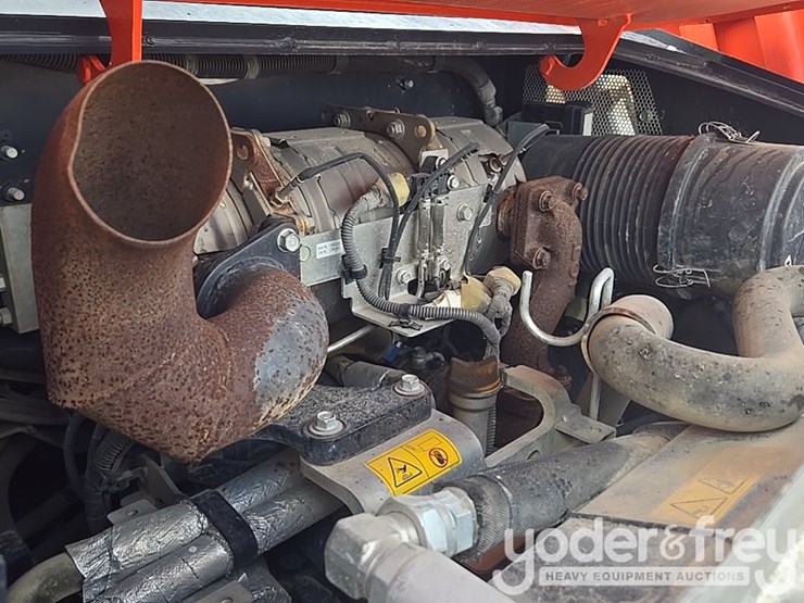 2020-kubota-svl65-2-image-60