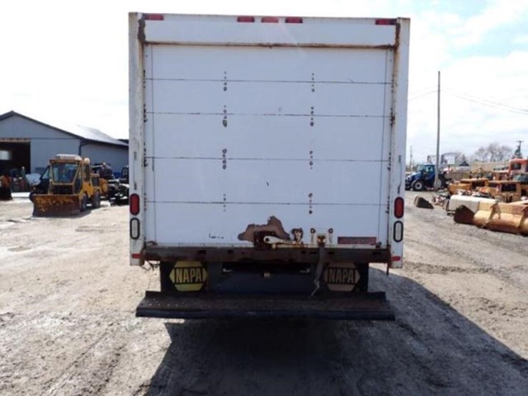 2001-ford-e350-image-6