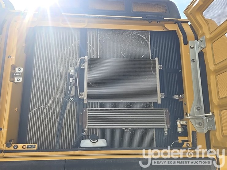 2017-caterpillar-336fl-image-44