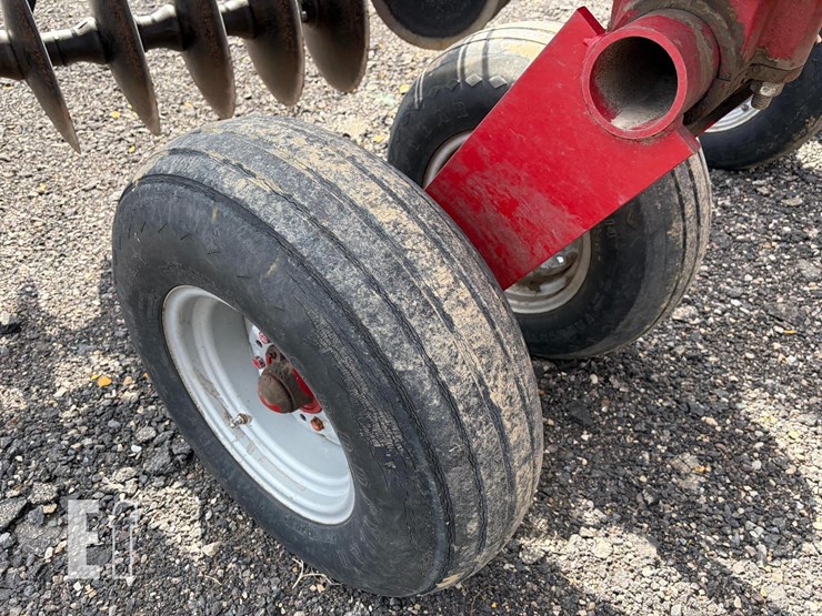 case-ih-3900dh-image-12