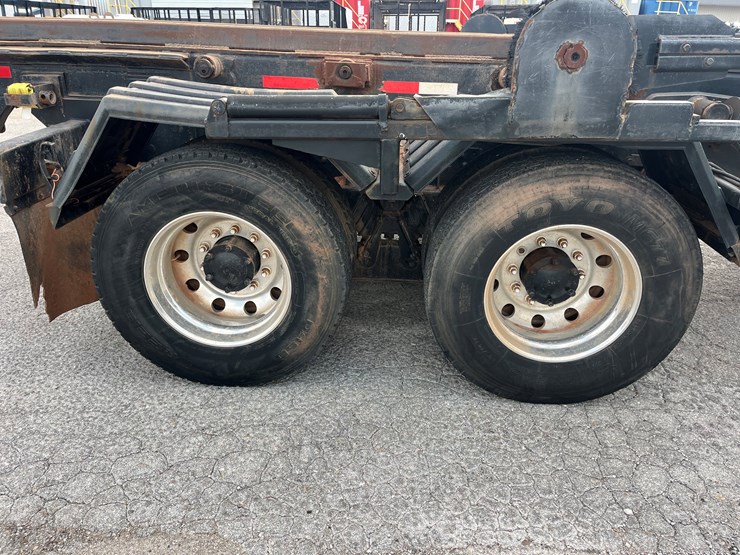 2002-mack-rd688s-image-14