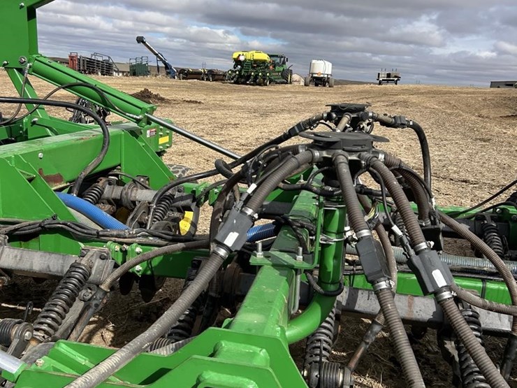 2014-john-deere-1895-image-48