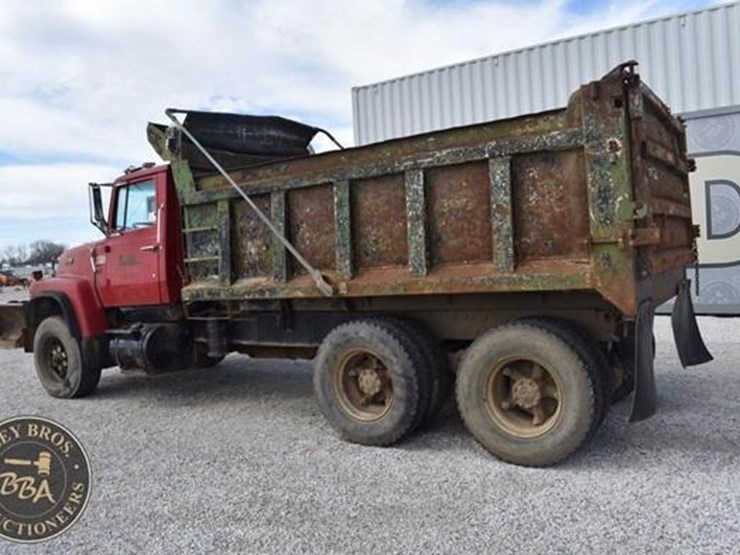 1988-ford-l8000-image-4