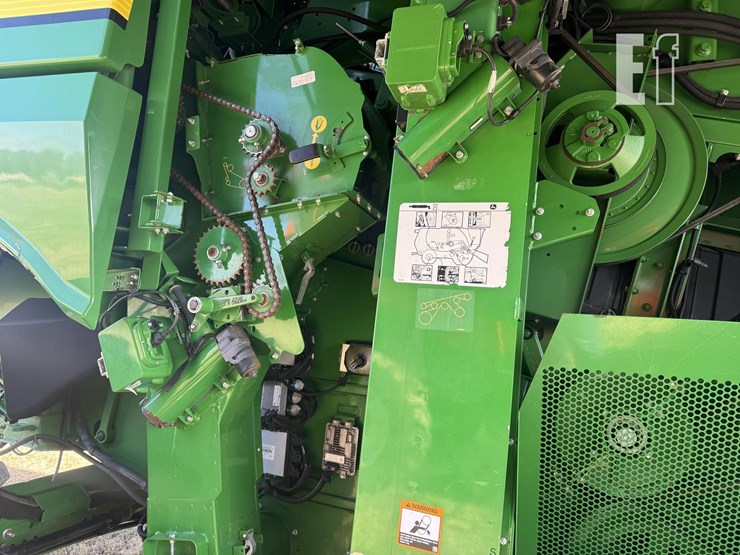 2019-john-deere-s790-image-39
