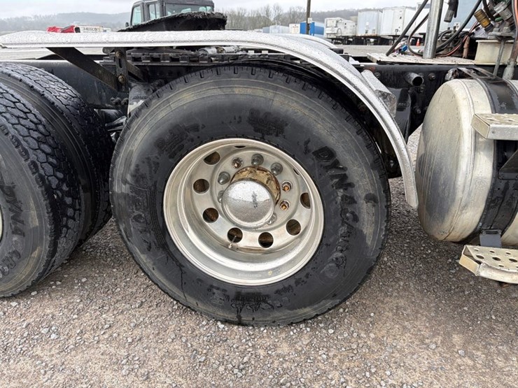 2007-sterling-at9500-image-15