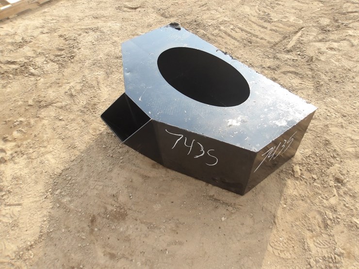 #7435-•-mini-skid-steer-concrete-placement-bucket-image-1