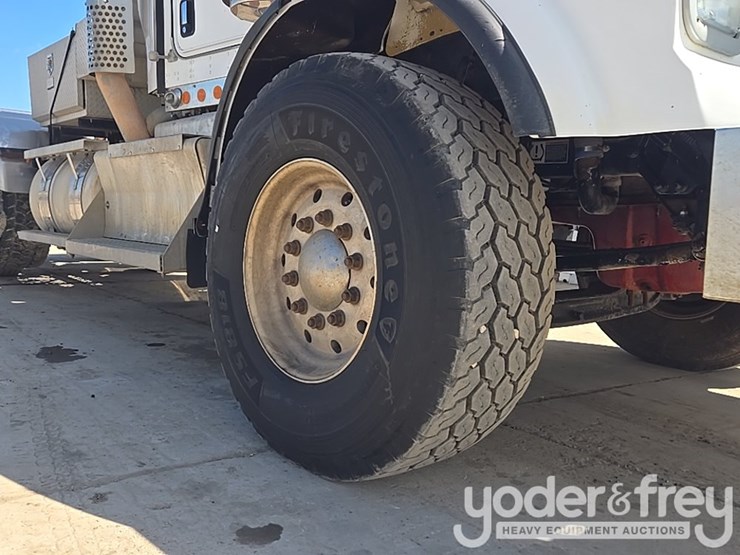 2014-kenworth-t880-image-20