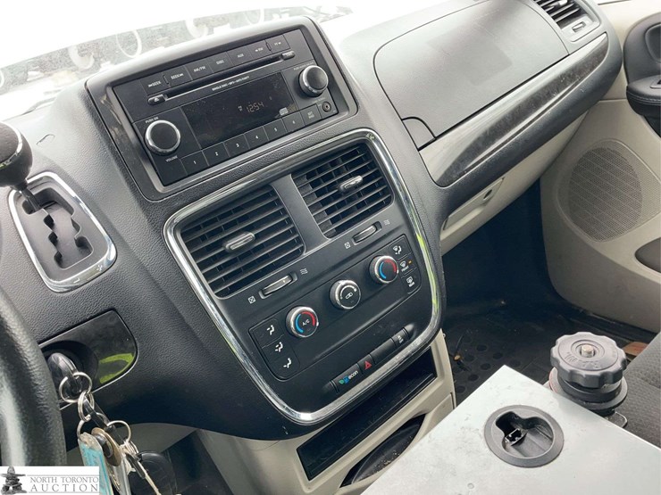 2015-ram-c/v-image-14