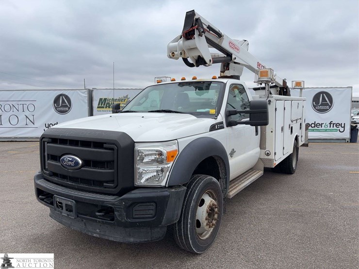 2012-ford-f550-image-1