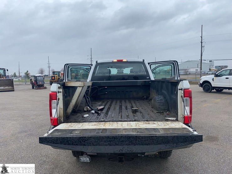 2019-ford-f350-image-28
