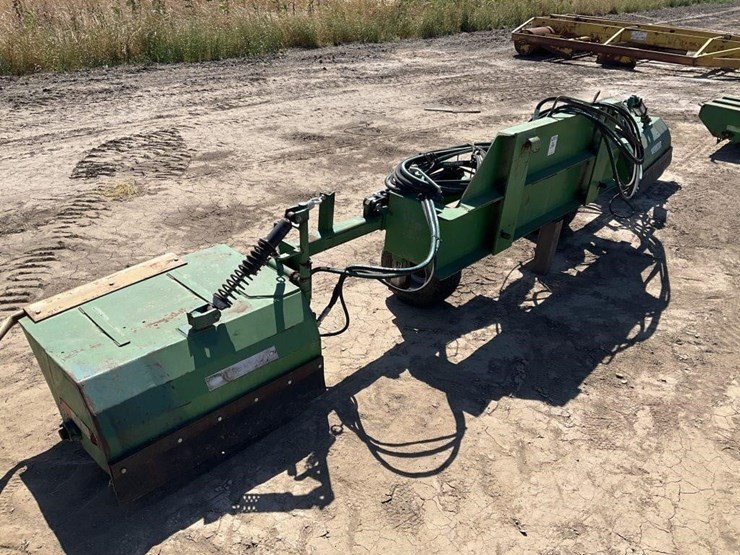 rinieri-"style"-6'-hyd.-berm-flail-mower-attach.-image-5