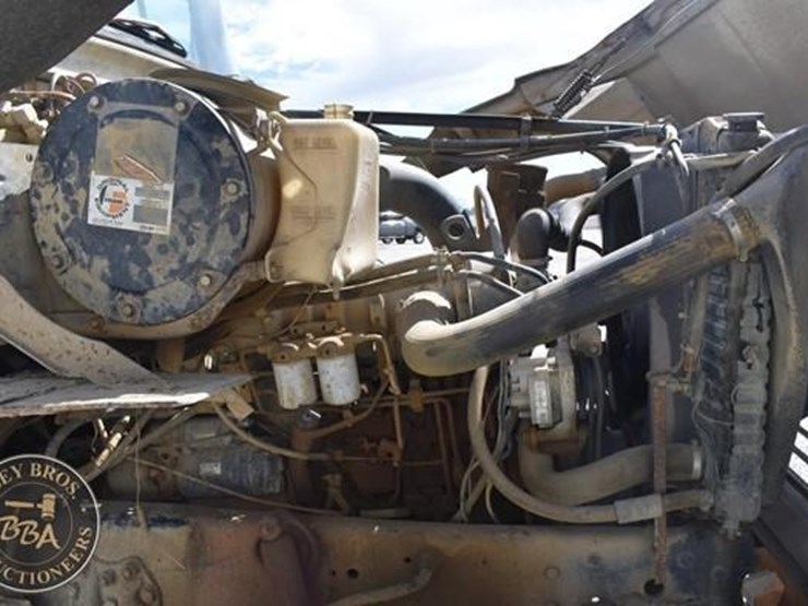 1988-ford-l8000-image-31