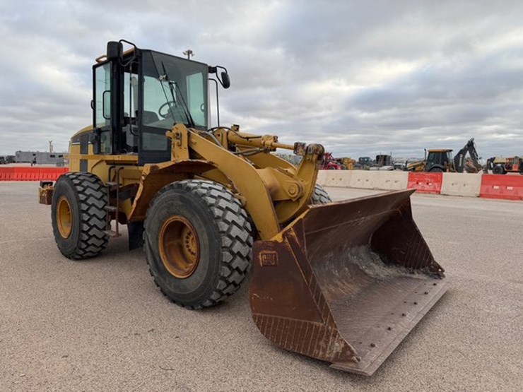 1998-caterpillar-938g-image-3