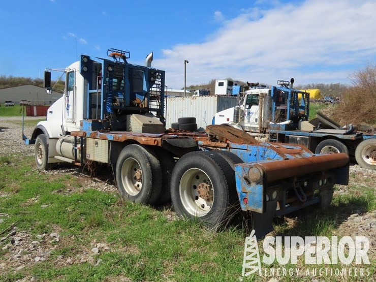 2010-kenworth-t800-image-2