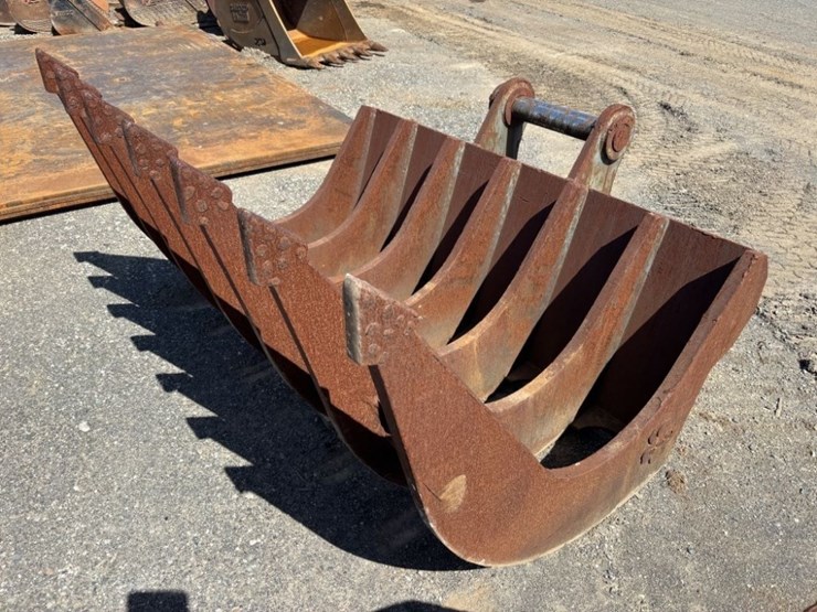 hitachi-ex270-lc-5-image-1