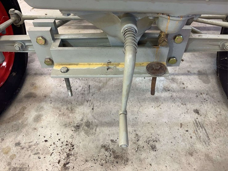 1927-fordson-with-continental-corn-picker-image-16