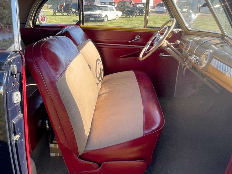 1948-ford-super-deluxe-convertible-image-74