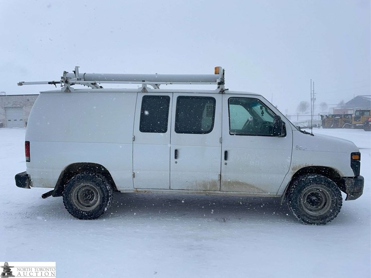 2009-ford-cargo-image-6