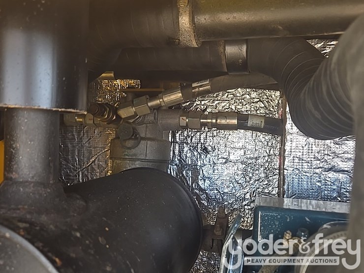 2018-caterpillar-305.5-image-55