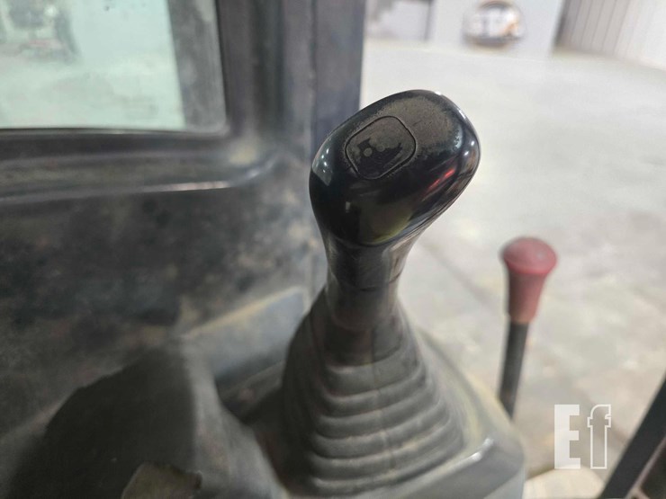 2013-hyundai-robex-35z-9-image-21