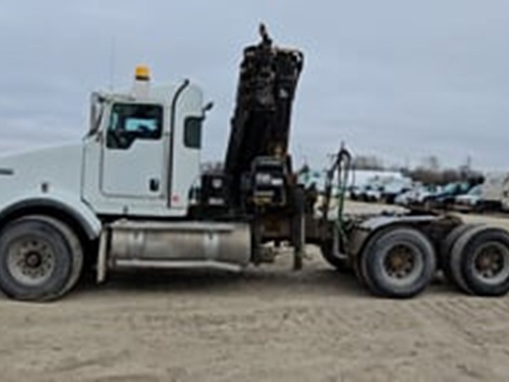 2013-kenworth-t800-image-5