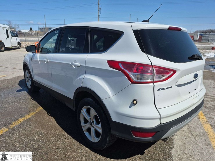 2016-ford-escape-image-7