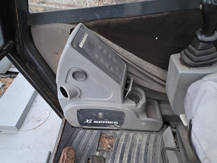 2001-gradall-xl3100-image-45