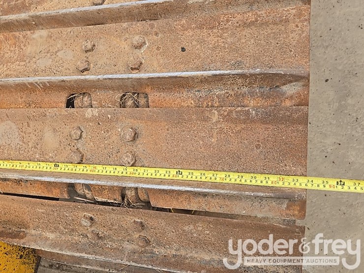 2014-komatsu-d61px-23-image-22